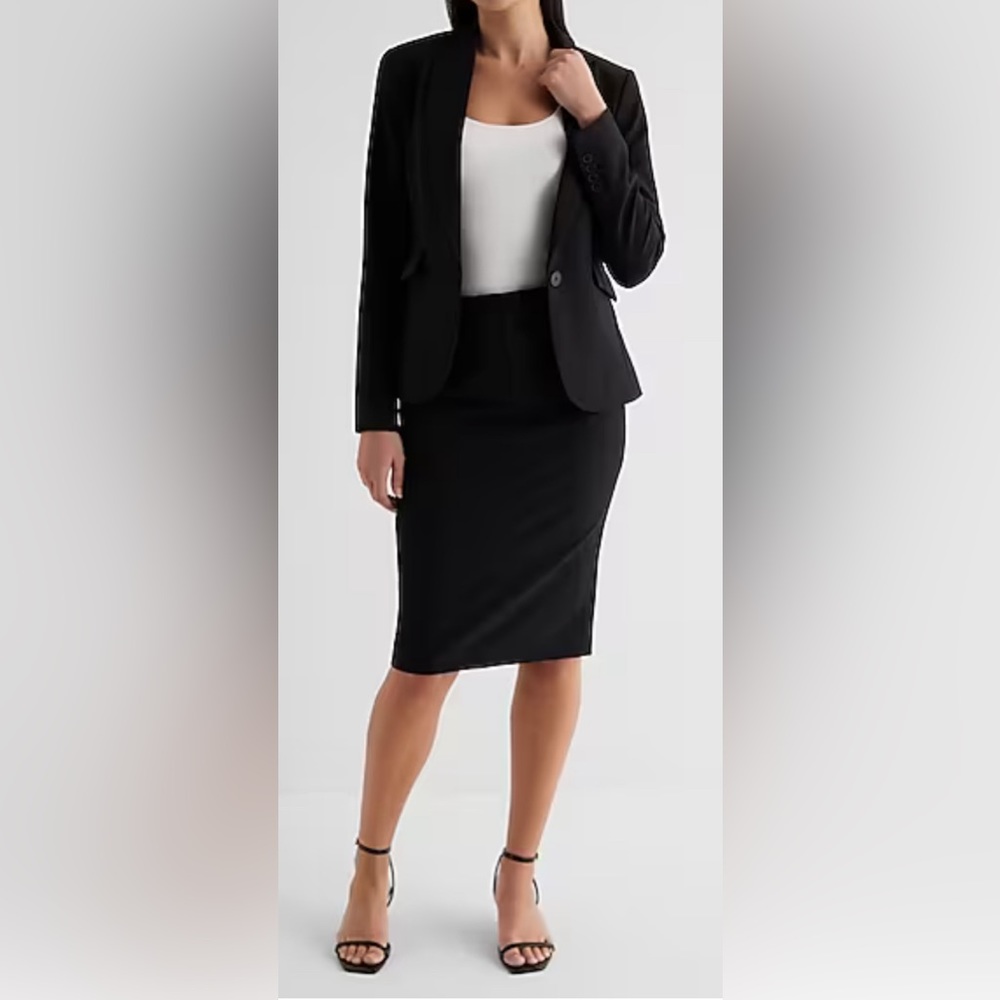 Express Midi Pencil skirt with slit in back — black